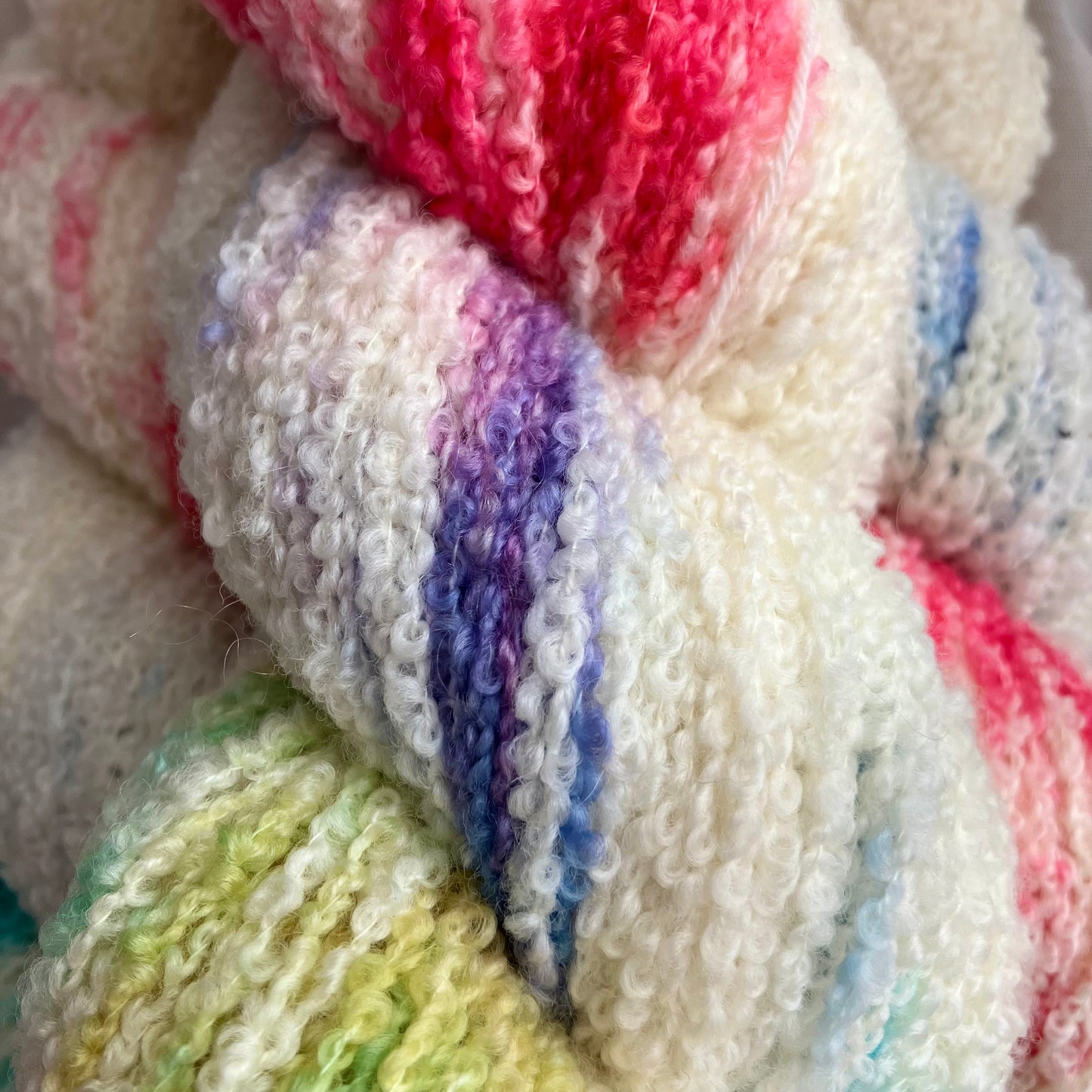 Prism | Bouclé
