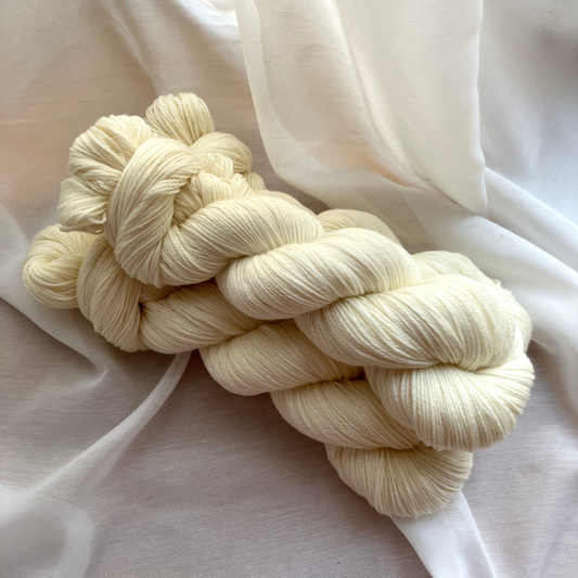 Ufarvet | Merino